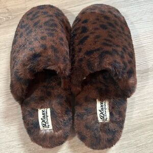 Barely worn cheetah slippers